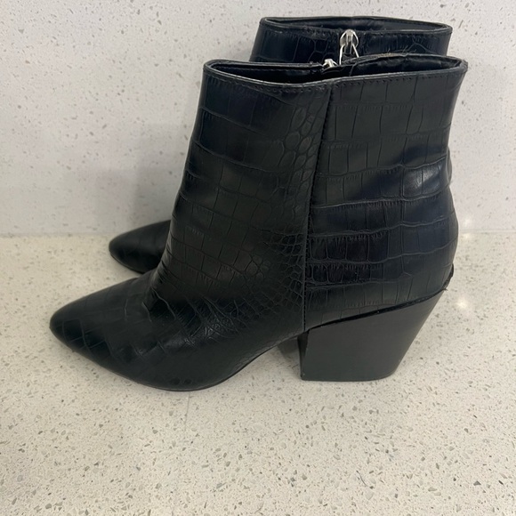 Dolce Vita Coltyn Crocodile Leather Ankle Boot - Picture 5 of 7